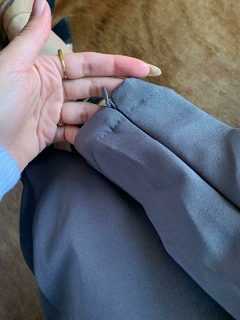 Calça cenoura com cinto Paola - Curi Clothing