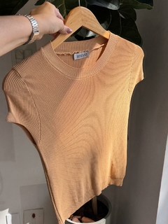 BLUSA YOKO na internet
