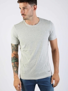 ED Remera Basica Slim Fit (RE0004) - tienda online