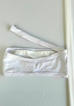 Bando Magnolia lycra texturada. en internet