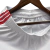 short-futebol-internacional-home-i-1-titular-branca-vermelho-23-24-adidas-torcedor-masculino-5.jpg
