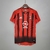 Camisa AC Milan 04/05 Home Retro, camisa de futebol, camisa retrô, Milan, futebol italiano, time de futebol, camisa oficial, temporada 2004/2005, uniforme, camisa de colecionador, camisa histórica, campeonato italiano, camisa de torcedor, design clássico,