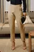 Calça Feminina Cenoura Tradicional Alfaiataria - comprar online