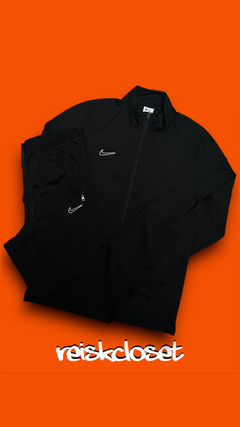 CONJUNTO NIKE