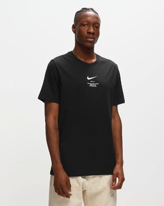 CAMISETA NIKE SHOOSH BY NIKE na internet