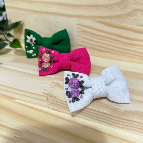 Laço em Linho Bordado P