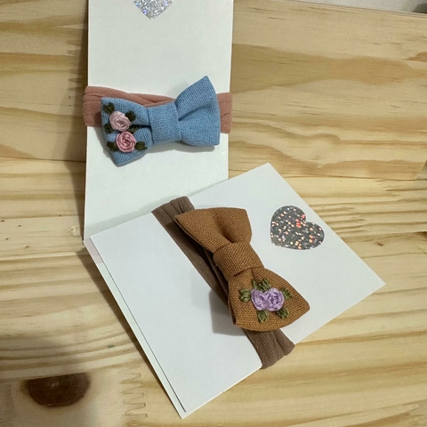 Faixa Laço em Linho Bordado