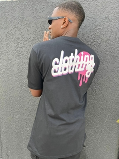 Camiseta Overstreet Abda 3D preta na internet