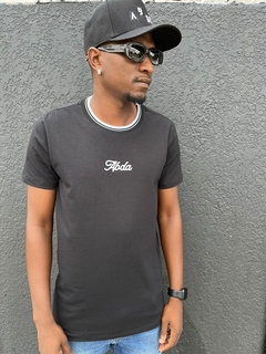 Camiseta longline Abda Cursive - ABDA CLOTHING