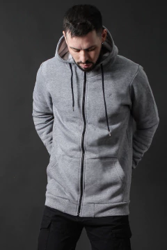Imagen de CAMPERA FRISA BORDADA (40407)