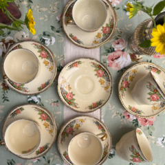 SET DE 6 POCILLOS DE CAFÉ CON PLATO DE LOZA INGLESA WOODS IVORY WARE ENGLAND - María Historieta
