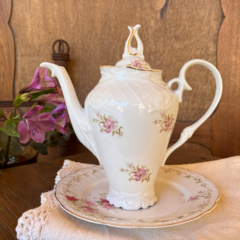 CAFETERA DE PORCELANA SCHMIDT 23 CM DE ALTO