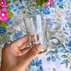 SET DE 6 VASOS DE VIDRIO GRABADOS AL ÁCIDO 9 CM X 6 CM en internet