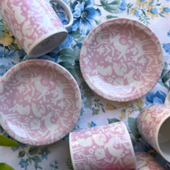 JUEGO DE 6 MUG LINEA OTOMÍ EN ROSA Y BLANCO en internet
