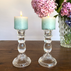 2 CANDELABROS DE VIDRIO