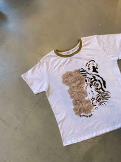 Remera tigre flor en internet