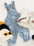 Jardinero Jeans Mom en internet
