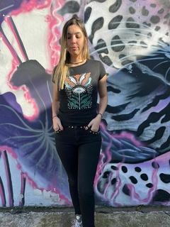 Remera Coco Negra OJO