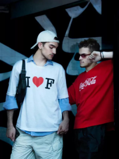 REMERA I LOVE F en internet