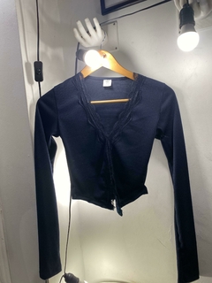 CAMISETA CON PUNTILLA - NEGRO - comprar online