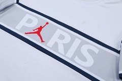 Conjunto Bermuda/Camisa Paris na internet