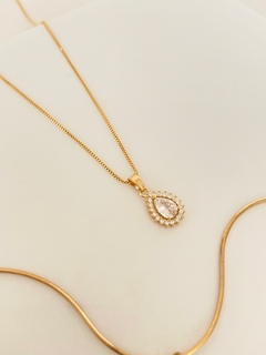 Colar gota minimalista - comprar online