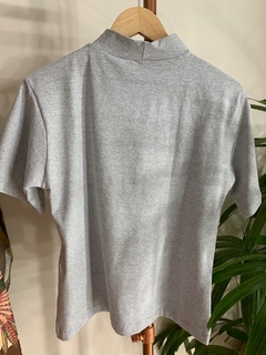 CAMISETA GOLA - AME CLOSET