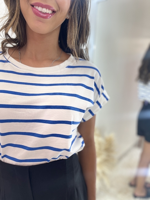 BLUSA BÁSICA COM LISTRAS