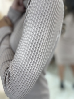 VESTIDO RIBANA CURTO na internet