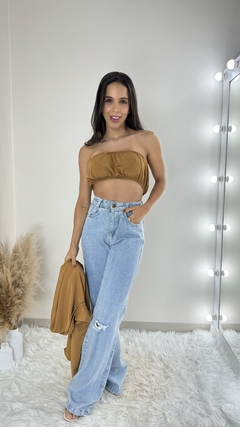 BLUSA CAPA COM TOP na internet