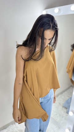 Imagem do BLUSA CAPA COM TOP