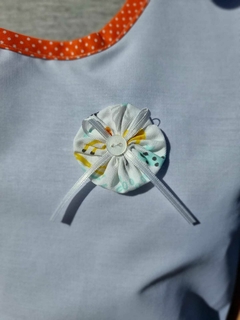 Blanco cruzado. Jirafas, bies naranja lunares - tienda online