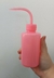 Pisseta Dosador com Bico Curvo Rosa