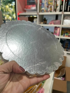 Bandeja redonda metalizada 23cm en internet
