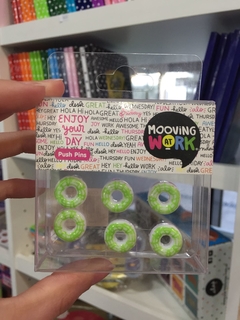 Pins MOOVING umbrellas y donuts x9