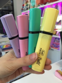 Resaltador TRABI turquesa pastel