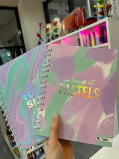 Cuaderno MOOVING 16x21 tapa dura 80 hojas PASTEL