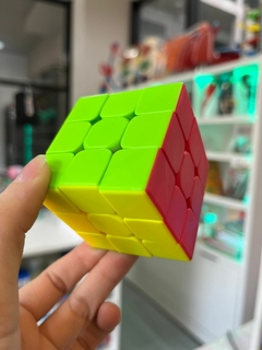 Cubo magico 3 x 3 - comprar online