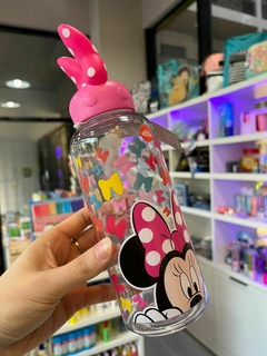 Botella CRESKO con figura minnie