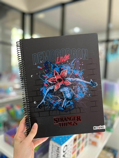 Cuaderno MOOVING 16x21 tapa dura 80 hojas Stranger Things - comprar online