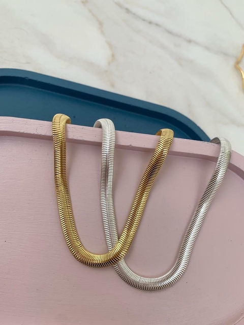 Chocker Snake