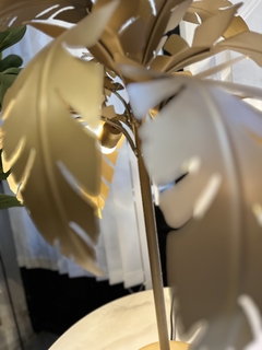 Imagen de Lámpara de mesa Palmera dorada