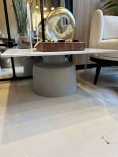 Mesa baja cuadrada tapa porcelanato