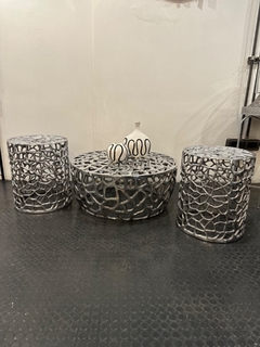 Juego de mesa y 2 puff en aluminio