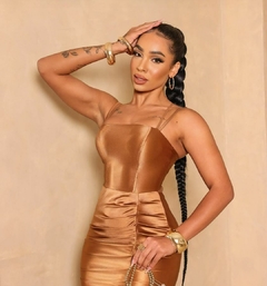 VESTIDO ACETINADO COM BOJO JENIFER na internet