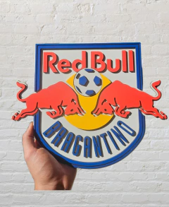 Escudo do Red Bull Bragantino em Alto Relevo Médio e Grande - comprar online