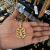 PINGENTE NOSSA SENHORA VAZADA RAIOS (G) BANHADO A OURO 18K na internet