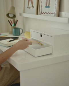 ESCRITORIO PLUS CON ALZADA + MESA DE LUZ - comprar online