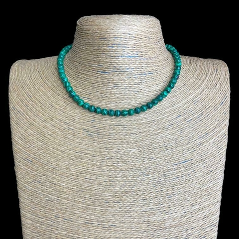 Colar de Pedra Malaquita Curto 45 CM