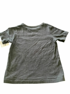 PLAYERA NEGRA PLACE en internet